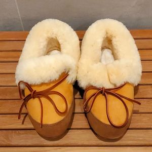 Hammacher Schlemmer 100% Lamb's Wool Women's Slippers.